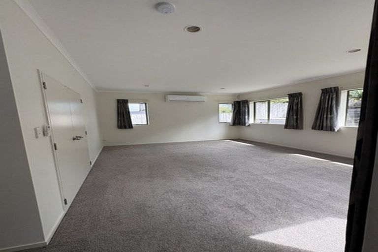 Photo of property in 3 Carol Lee Place, Albany Heights, Auckland, 0632