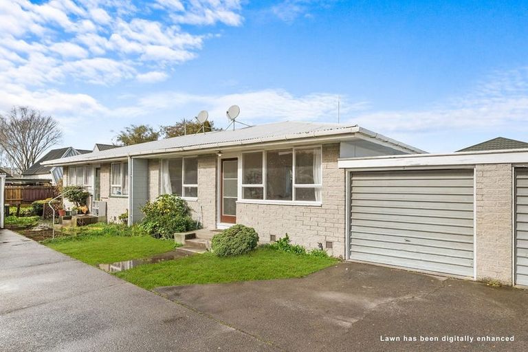 Photo of property in 3/102 Picton Avenue, Riccarton, Christchurch, 8011