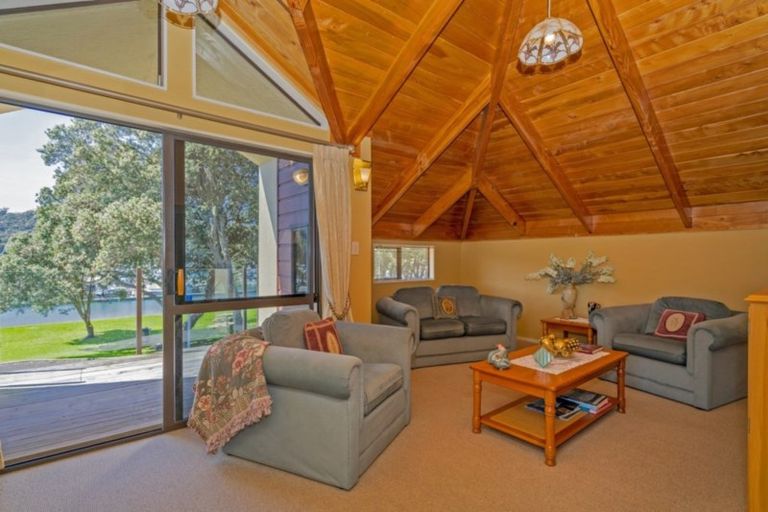 Photo of property in 8 Victoria Street, Whitianga, 3510