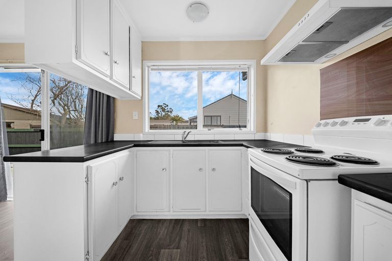 Photo of property in 11a Sharivari Place, Conifer Grove, Takanini, 2112