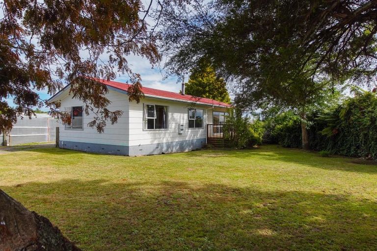 Photo of property in 30 Rewarewa Street, Owhata, Rotorua, 3010