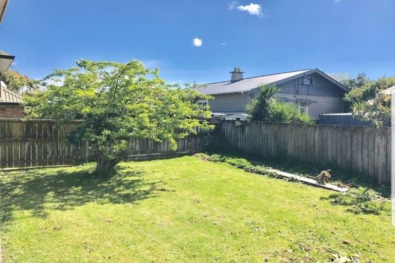 Photo of property in 112 Coronation Road, Papatoetoe, Auckland, 2025