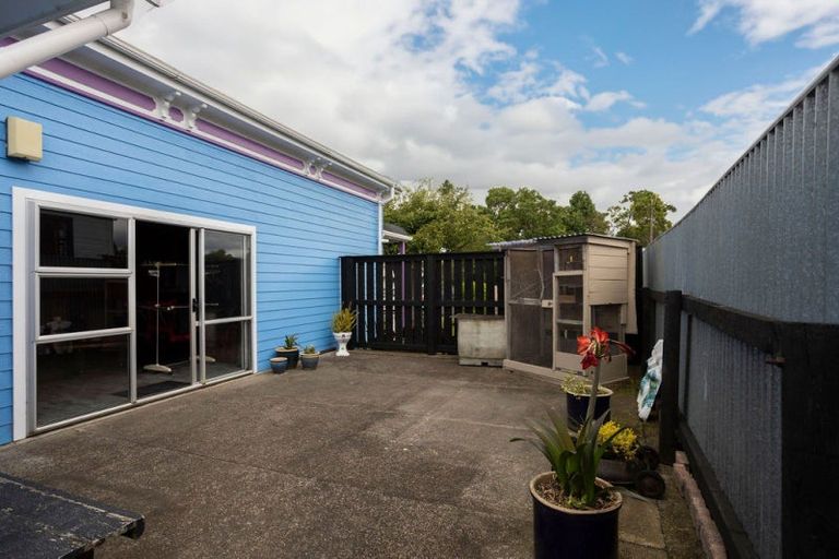 Photo of property in 18 Princess Street, Dannevirke, 4930