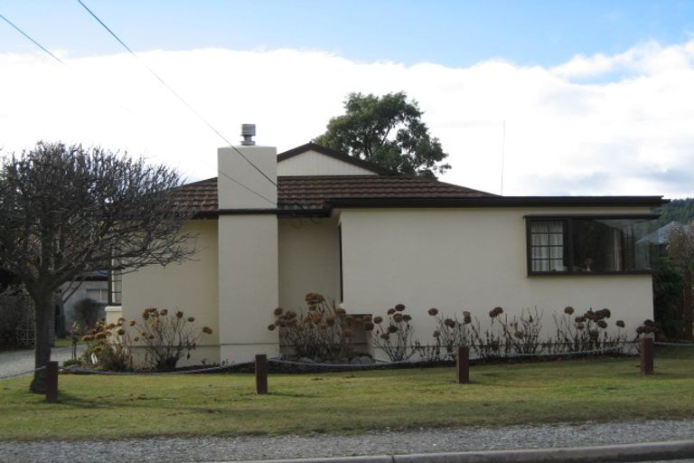 Photo of property in 106 Aubrey Road, Wanaka, 9305