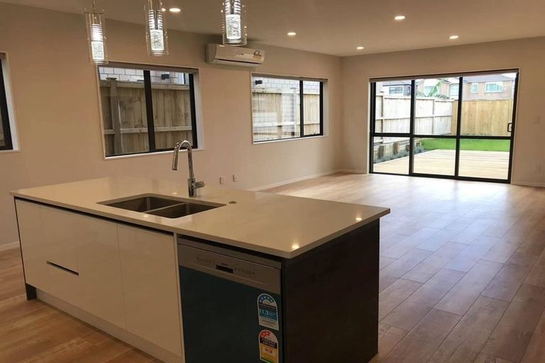 Photo of property in 25 Quattro Avenue, Flat Bush, Auckland, 2019