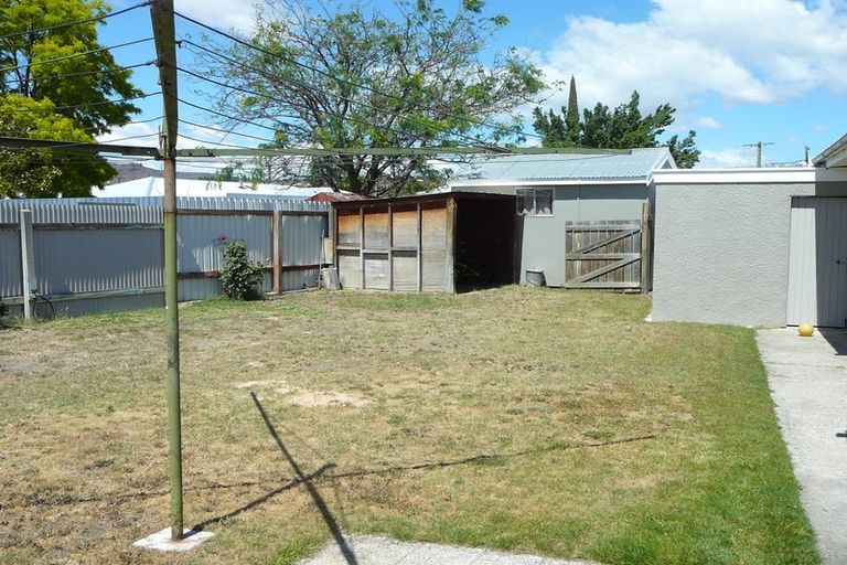 Photo of property in 39 Clutha Street, Alexandra, 9320