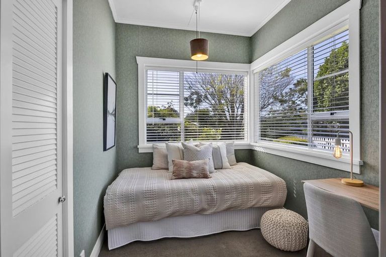 Photo of property in 44 Upjohn Street, Brooklands, New Plymouth, 4310