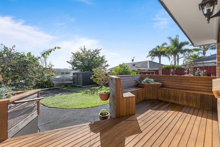 Photo of property in 15 Pounamu Avenue, Greenhithe, Auckland, 0632