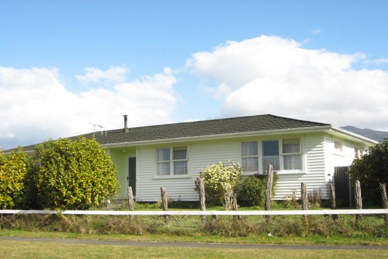 Photo of property in 7 Poihaere Street, Turangi, 3334