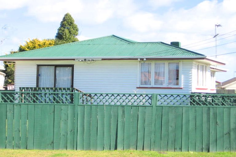 Photo of property in 1/40 Hill Crescent, Papakura, 2110