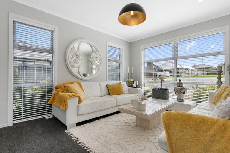 Photo of property in 58 Puhirake Crescent, Pyes Pa, Tauranga, 3112