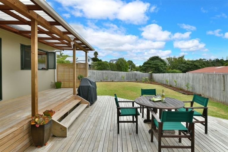 Photo of property in 4 Langton Road, Stanmore Bay, Whangaparaoa, 0932