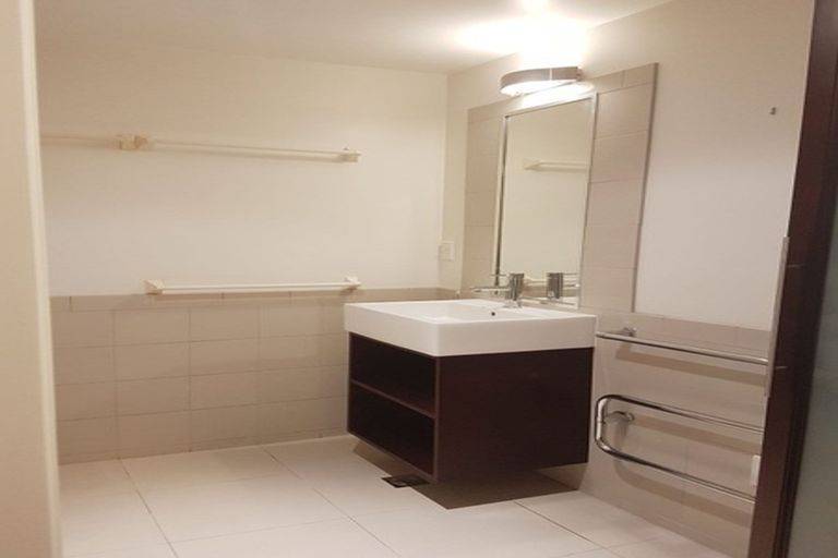 Photo of property in 3-01/424 Maunganui Road, Mount Maunganui, 3116