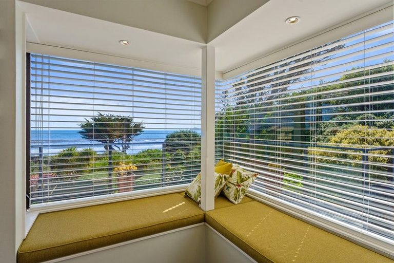 Photo of property in 42 Ames Street, Paekakariki, 5034