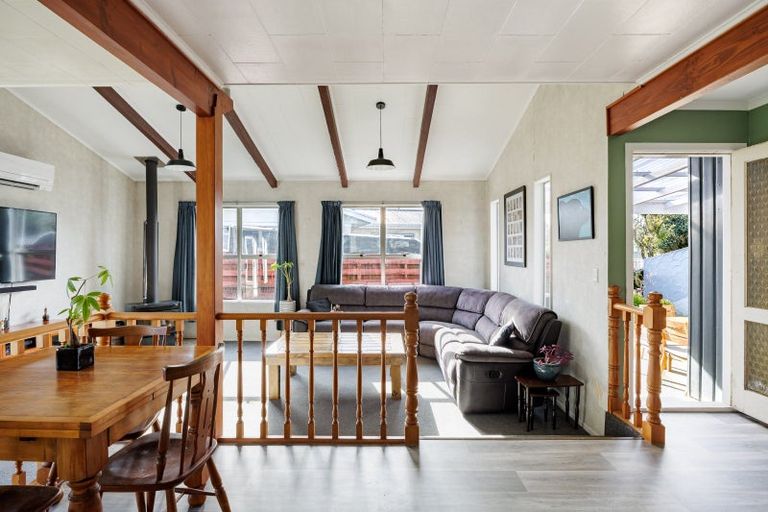 Photo of property in 4 Robinson Crescent, Tamatea, Napier, 4112