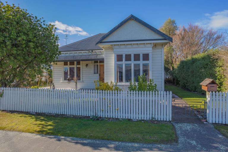 Photo of property in 28 Davie Street, Temuka, 7920