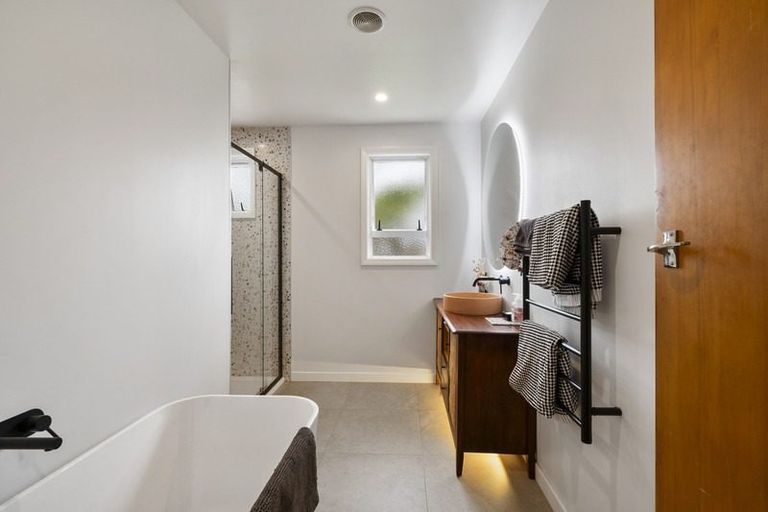 Photo of property in 63 Miro Street, Takaro, Palmerston North, 4410