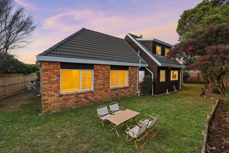 Photo of property in 36 Matterhorn Crescent, Northpark, Auckland, 2013