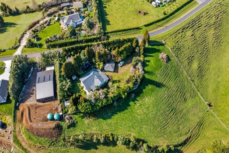 Photo of property in 150 Ackworth Road, Lepperton, New Plymouth, 4373