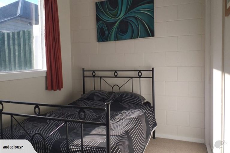 Photo of property in 2/12 Gibbon Street, Sydenham, Christchurch, 8023