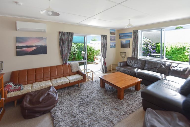 Photo of property in 21 Omahau Crescent, Twizel, 7901