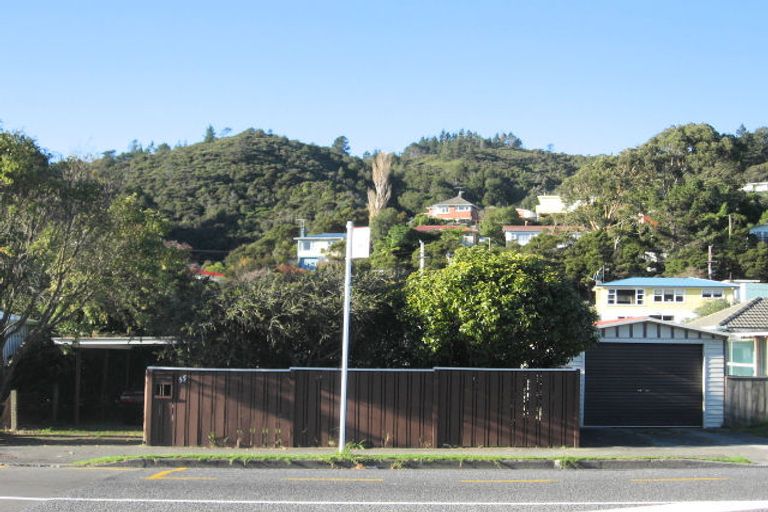 Photo of property in 55 Stokes Valley Road, Stokes Valley, Lower Hutt, 5019