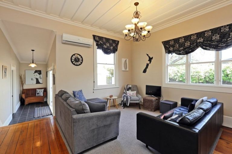 Photo of property in 100 Auckland Road, Greenmeadows, Napier, 4112