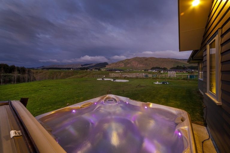 Photo of property in 81 Williams Road, Tokomaru, Palmerston North, 4474