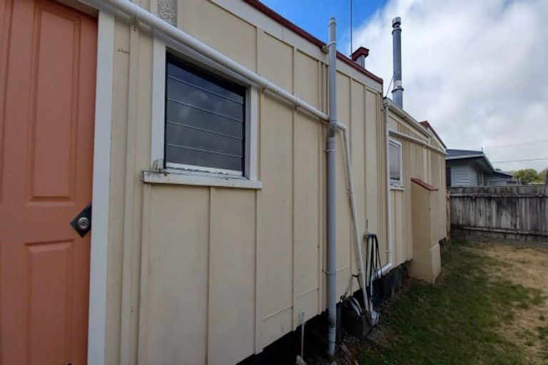 Photo of property in 5 Carlyle Street, Tuatapere, 9620