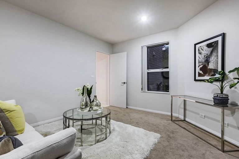 Photo of property in 19a Linwood Avenue, Forrest Hill, Auckland, 0620