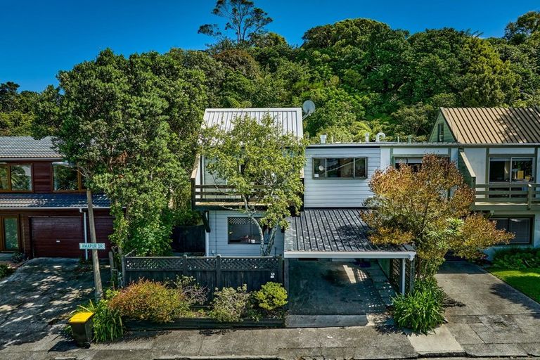 Photo of property in 39b Amapur Drive, Khandallah, Wellington, 6035