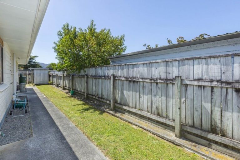 Photo of property in 14a Holdsworth Avenue, Trentham, Upper Hutt, 5018