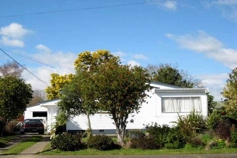 Photo of property in 2 Nelson Street, Waipukurau, 4200