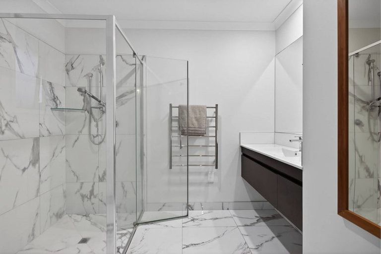 Photo of property in 33 Te Kio Crescent, Papamoa Beach, Papamoa, 3118