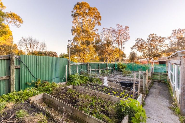 Photo of property in 96 Alexandra Street, Marton, 4710