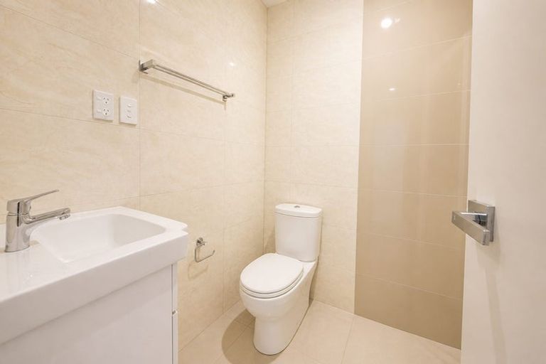 Photo of property in 6/4 Wallson Crescent, Wiri, Auckland, 2104