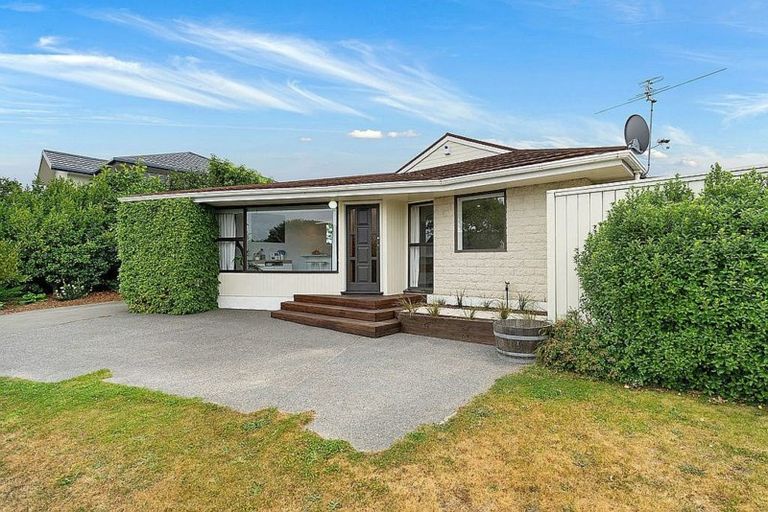 Photo of property in 1/7 Ringwood Place, Avonhead, Christchurch, 8042