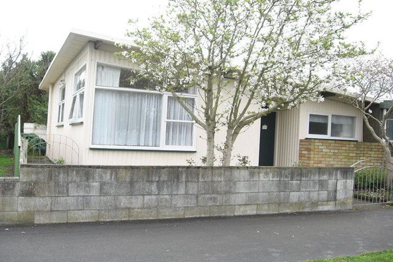 Photo of property in 1/19 Keeling Street, West End, Palmerston North, 4412