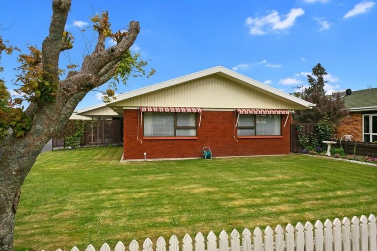 Photo of property in 3 Longfellow Street, Leamington, Cambridge, 3432