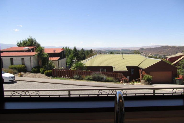 Photo of property in 59 Kamaka Crescent, Bridge Hill, Alexandra, 9320