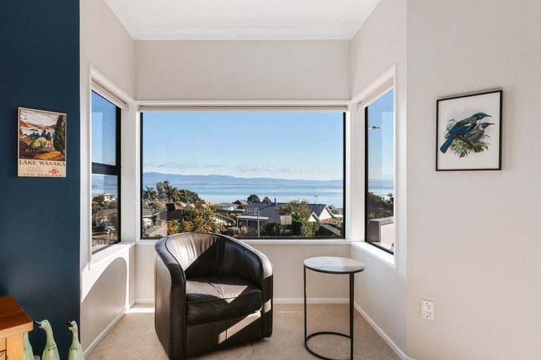 Photo of property in 1 Ruamoana Place, Omokoroa, 3114