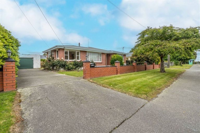 Photo of property in 33 Moa Street, Waikiwi, Invercargill, 9810