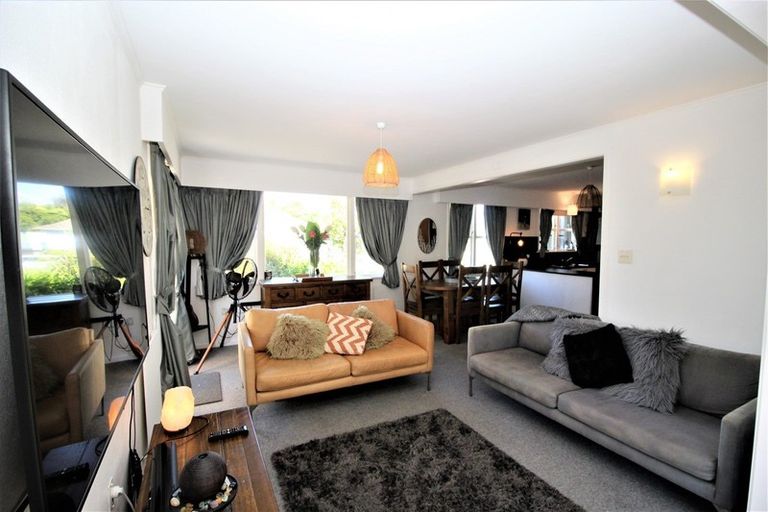 Photo of property in 23 Ormond Street, Woodville, 4920