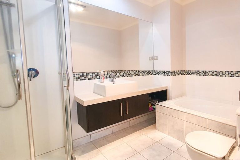 Photo of property in 63 Bruce Pulman Drive, Takanini, 2112