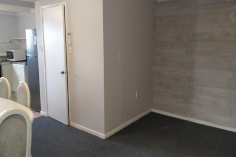 Photo of property in 89b Colwill Road, Massey, Auckland, 0614