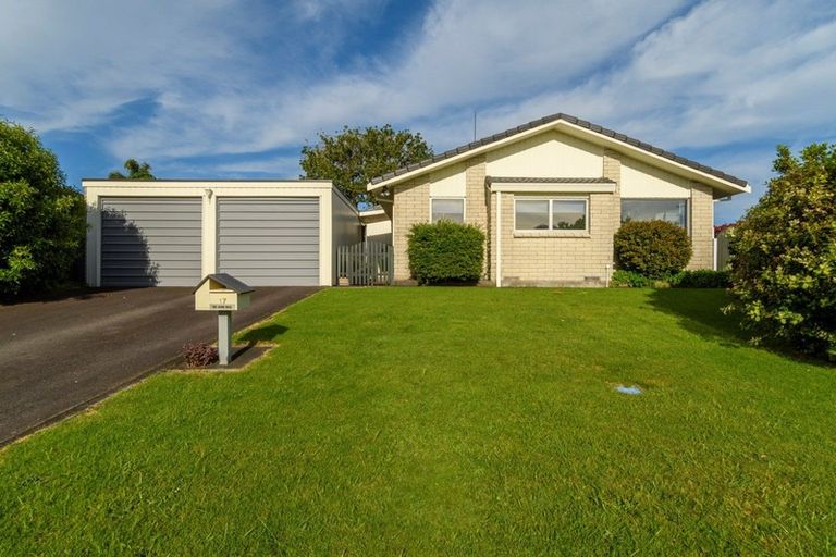 Photo of property in 17 Endeavour Avenue, Welcome Bay, Tauranga, 3112