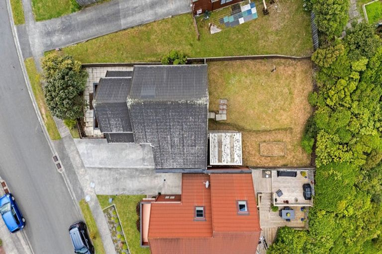 Photo of property in 14b Landsdowne Terrace, Karori, Wellington, 6012