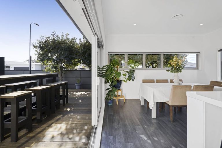 Photo of property in 18 Rawiri Drive, Bell Block, New Plymouth, 4312