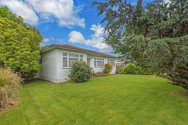 Photo of property in 12 Kensington Road, Marton, 4710