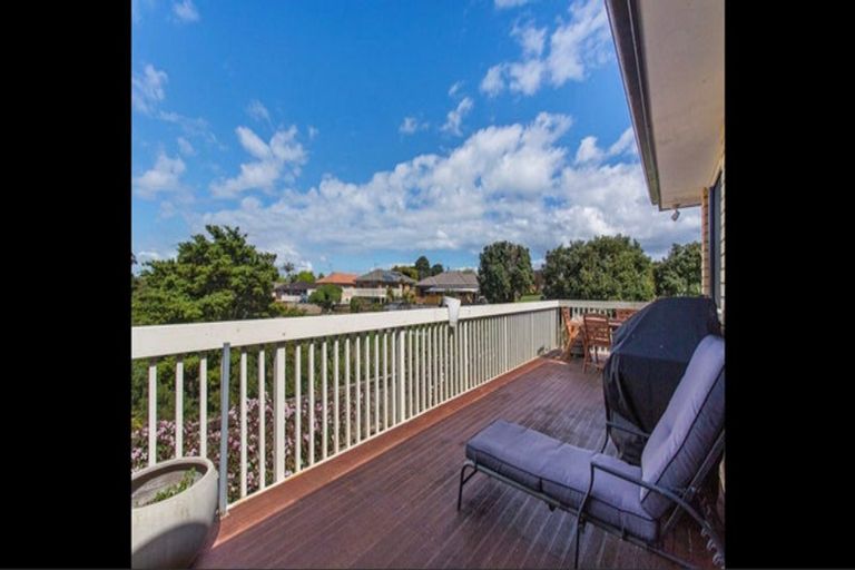 Photo of property in 1 Ashland Place, Weymouth, Auckland, 2103